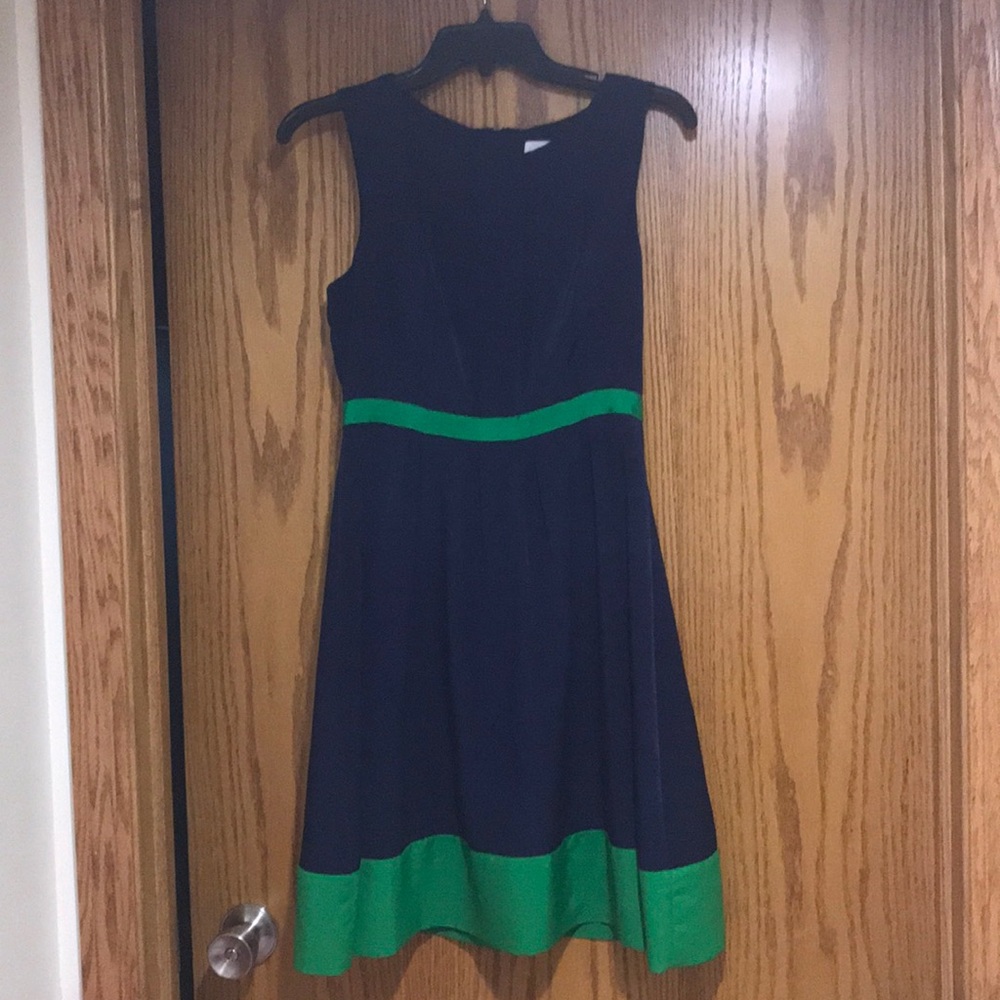 Jessica Simpson classy dress